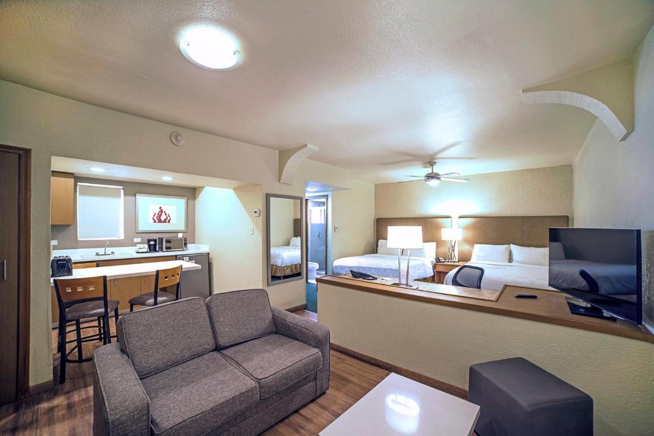 Holiday Inn & Suites Chihuahua Expo By Ihg Extérieur photo