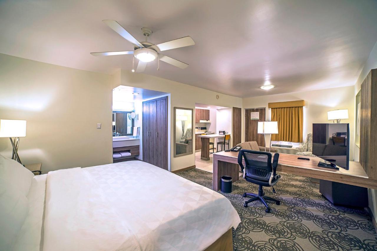 Holiday Inn & Suites Chihuahua Expo By Ihg Extérieur photo