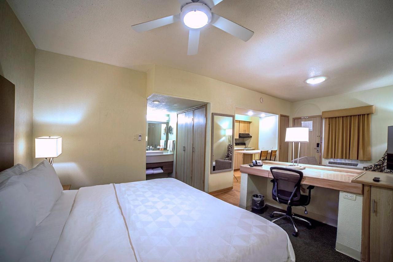 Holiday Inn & Suites Chihuahua Expo By Ihg Extérieur photo